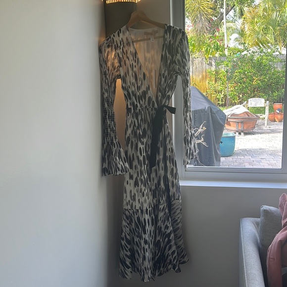 Maxi wrap dress with black velvet tie detail - Picture 1 of 7